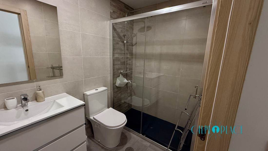 Cabina de ducha del baño
