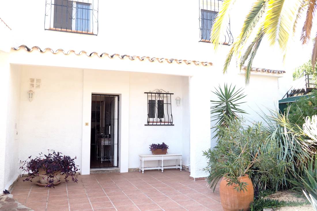 La entrada de la casa — Villa Ricarlos