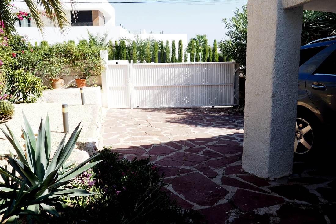 La entrada de la casa — Villa Ricarlos